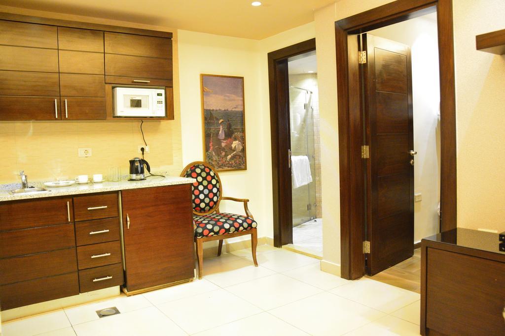 Nadine Hotel Suites Amman Eksteriør billede