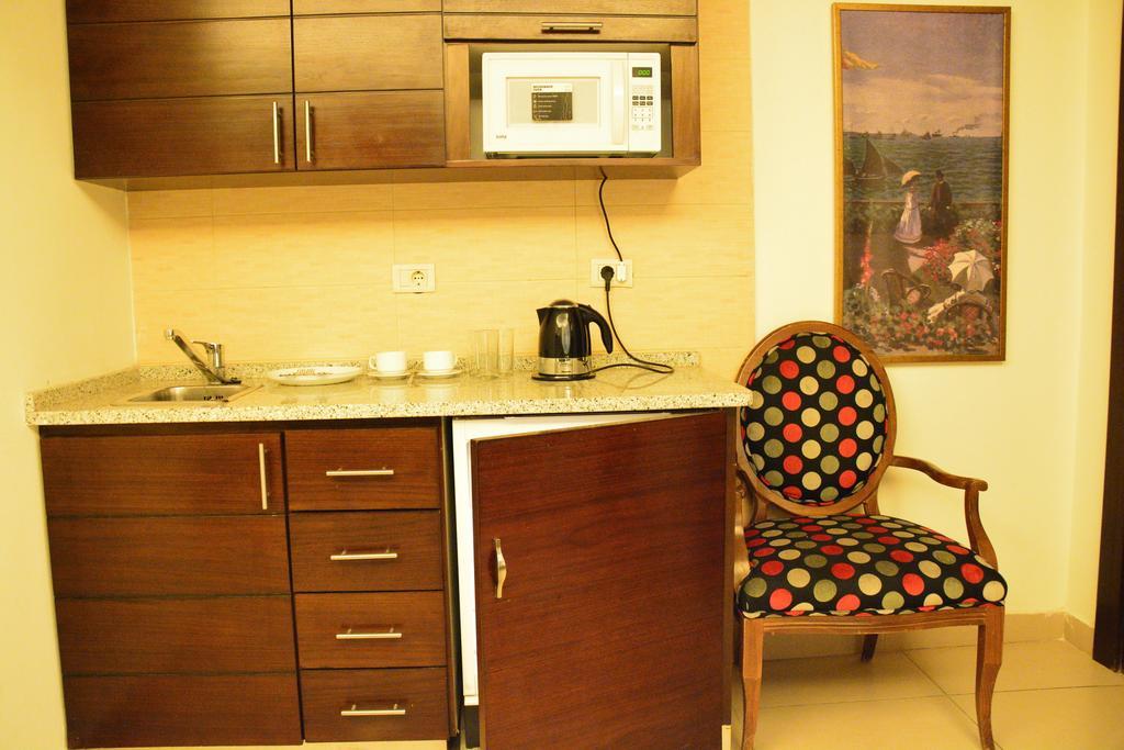 Nadine Hotel Suites Amman Eksteriør billede
