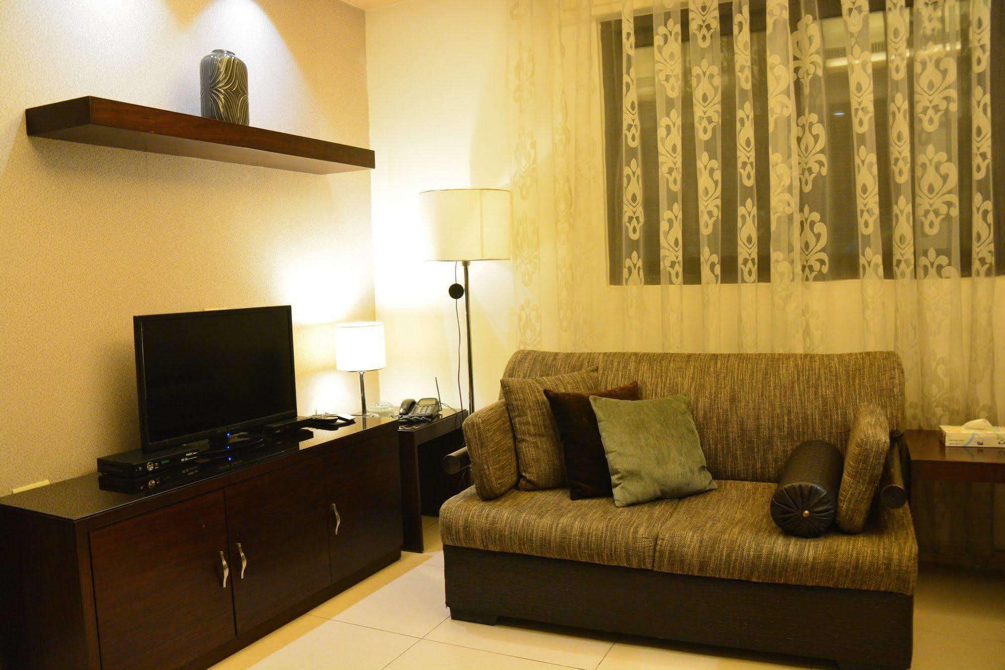 Nadine Hotel Suites Amman Eksteriør billede