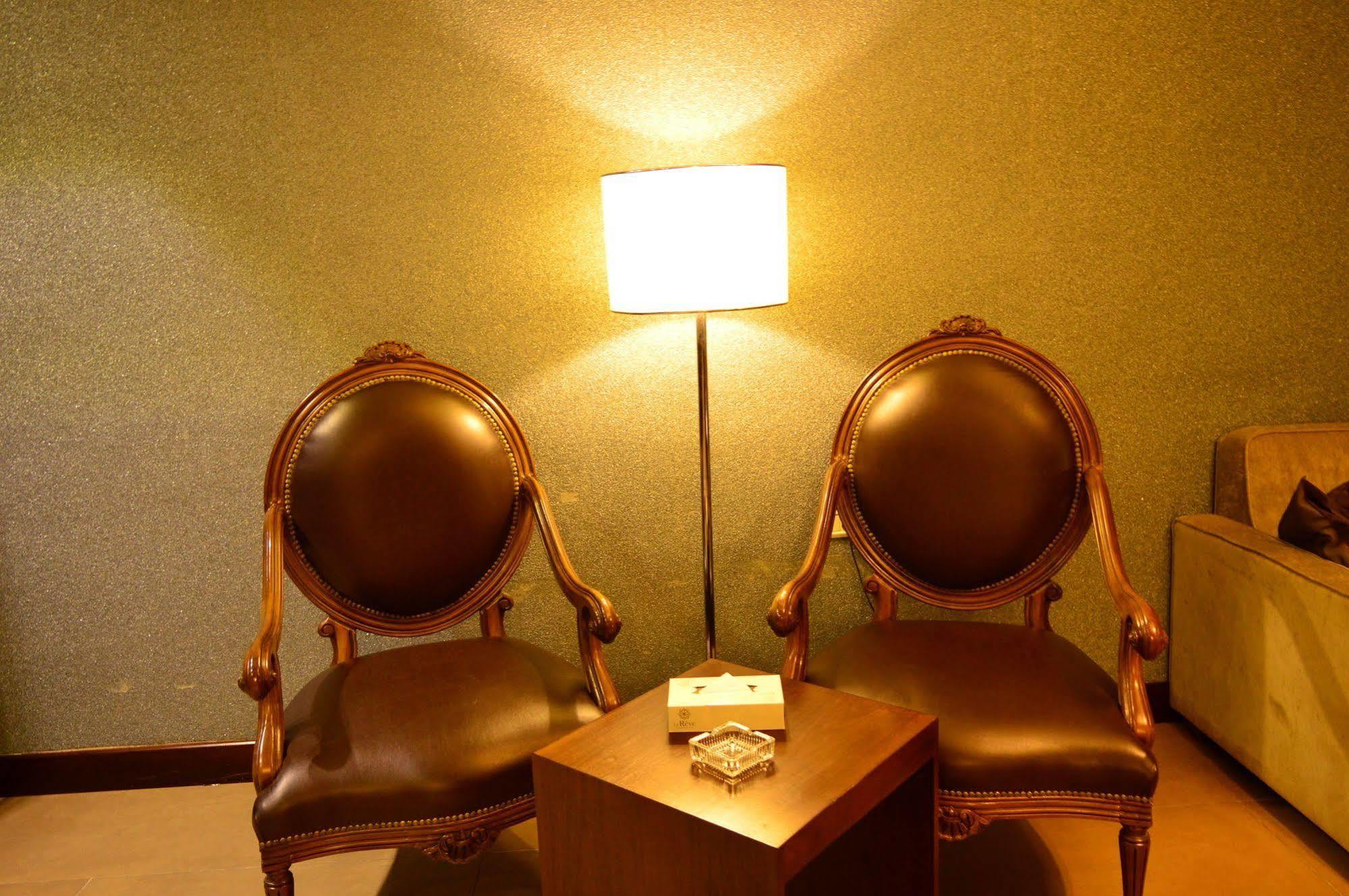 Nadine Hotel Suites Amman Eksteriør billede
