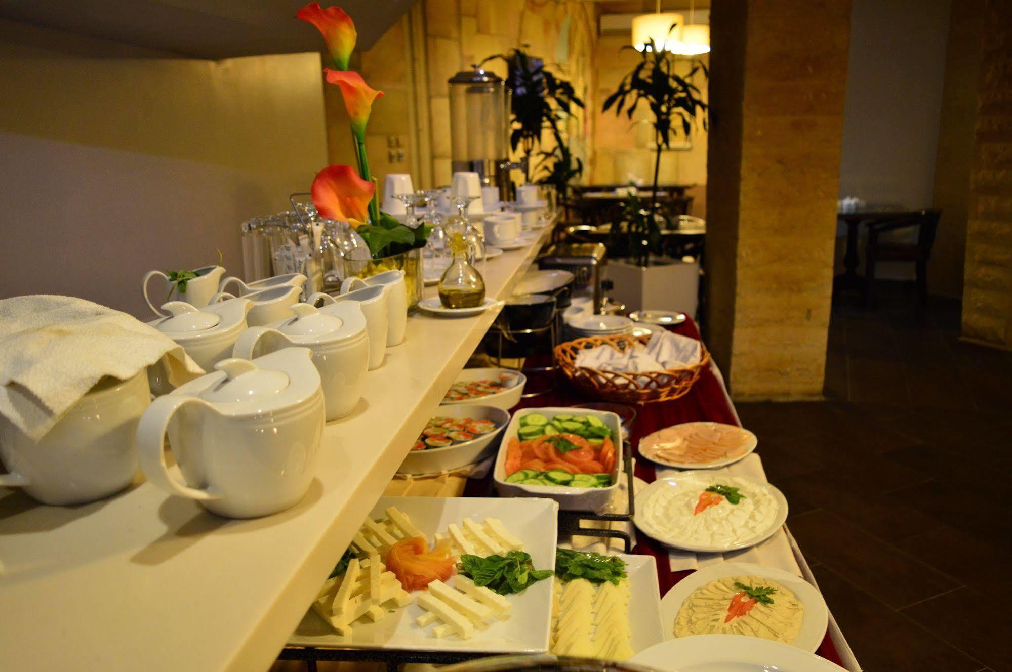 Nadine Hotel Suites Amman Eksteriør billede